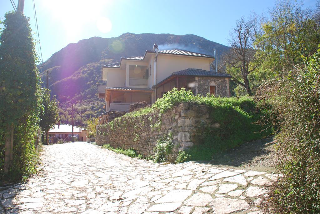 To Greki Livartzi Exterior photo