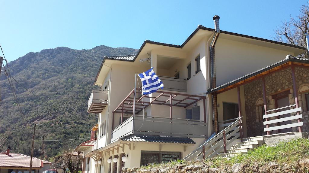 To Greki Livartzi Exterior photo