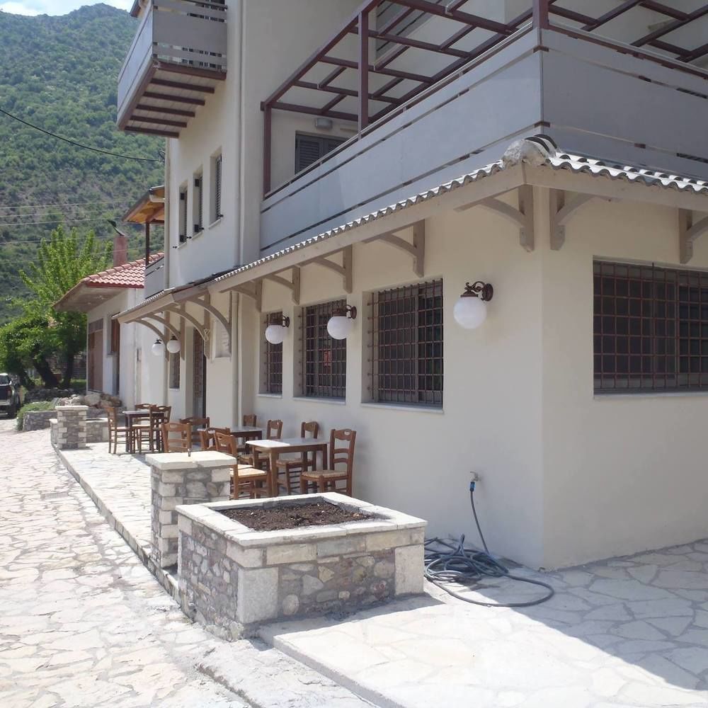 To Greki Livartzi Exterior photo