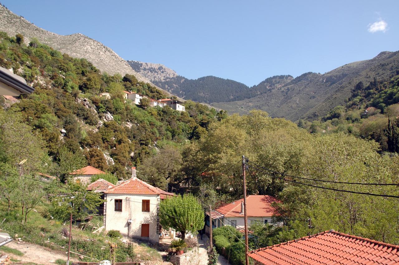 To Greki Livartzi Exterior photo