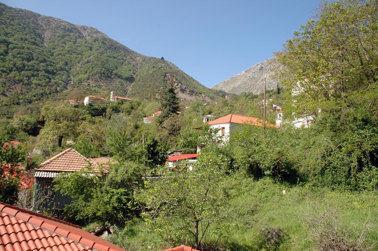 To Greki Livartzi Exterior photo
